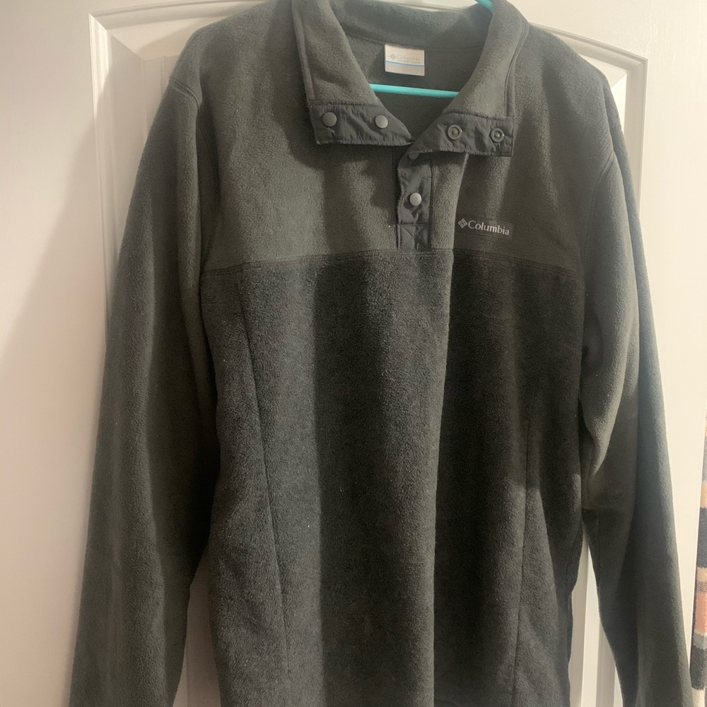Columbia pullover